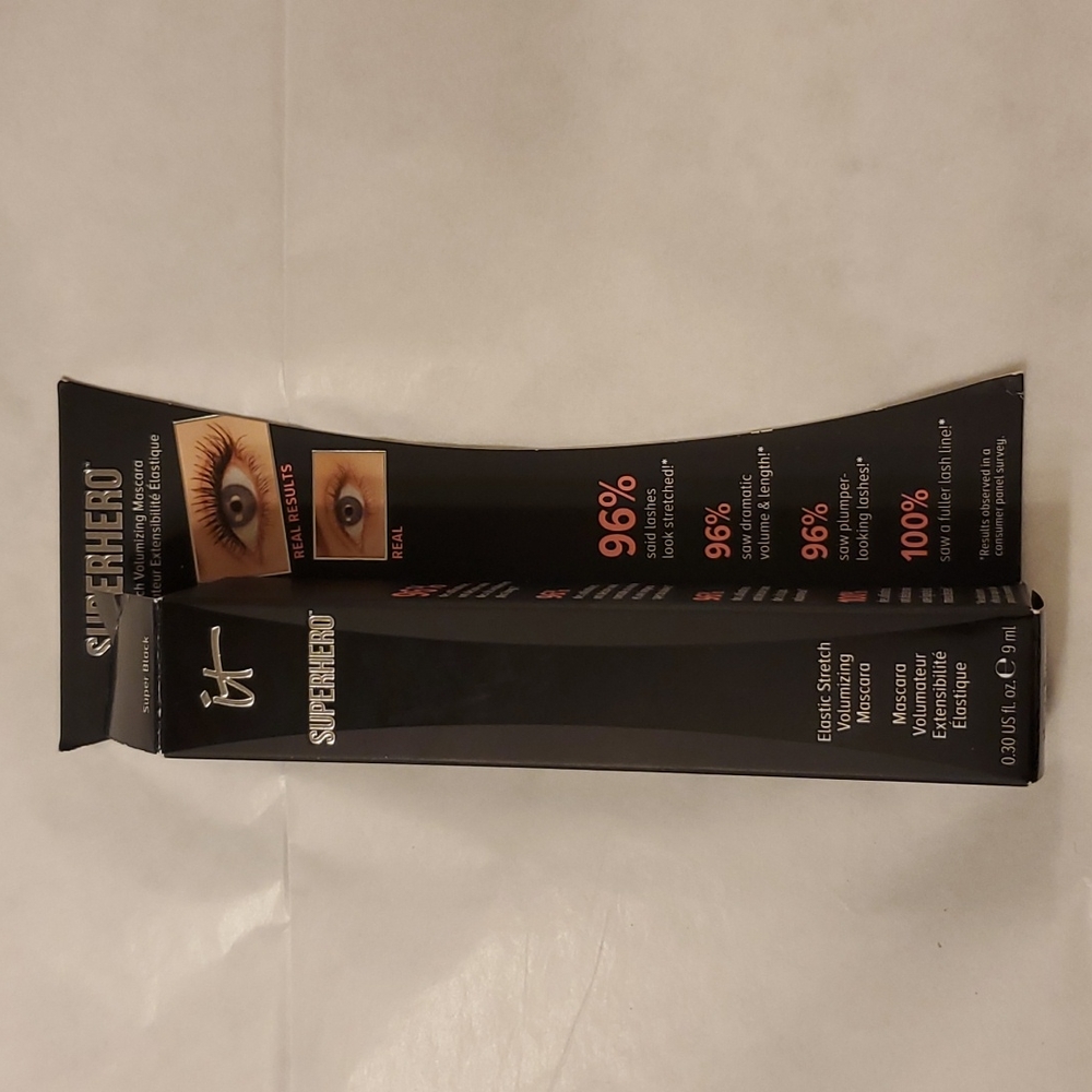 IT SUPER HERO MASCARA